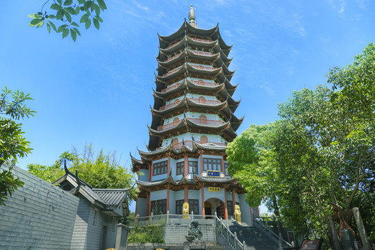 杭州東方文化園三江寶塔