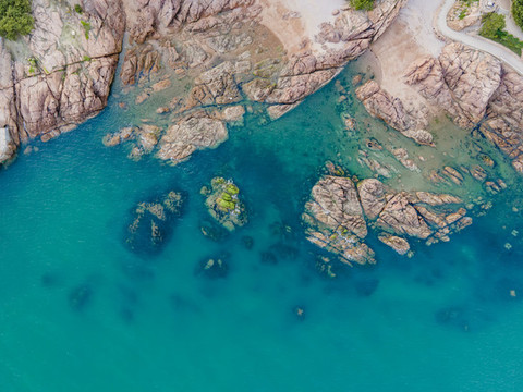 航拍戶外海洋海景和大海礁石