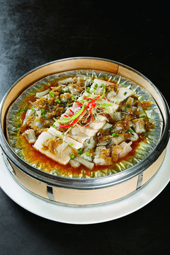 籠蒸豆腐魚