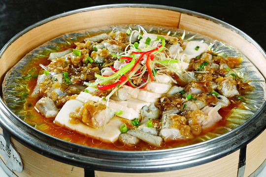 蒸豆腐魚