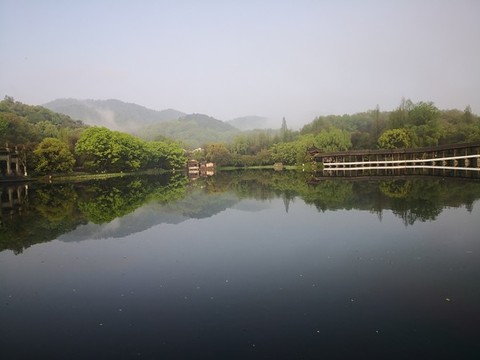 西湖浴鵠灣