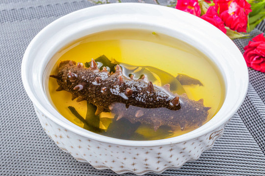 清湯燉海參