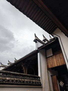 木結(jié)構(gòu)傳統(tǒng)中式建筑