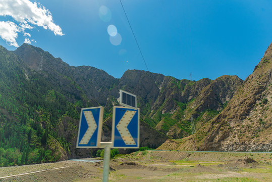 新疆天山獨庫公路