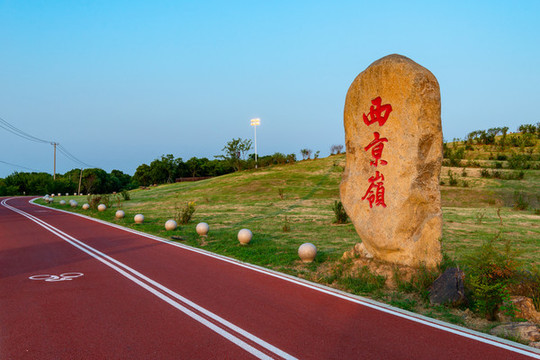 太湖邊的自行車騎行道