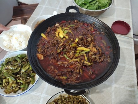 牛肉火鍋