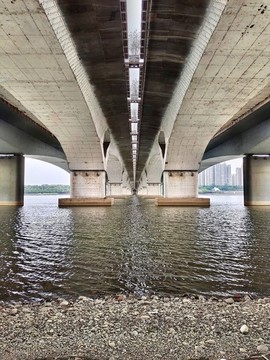 橋梁建筑