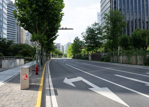 無人的城市道路