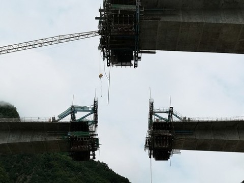 修建橋梁
