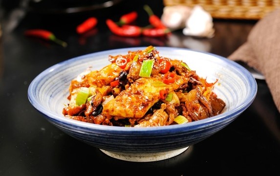 荷包蛋小炒肉