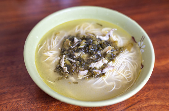 雪菜肉絲面