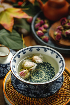 養(yǎng)顏玫瑰花茶