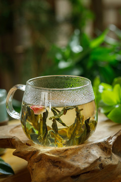 一杯清香的綠茶
