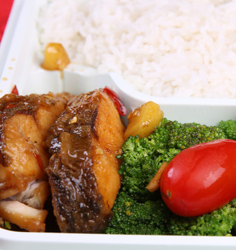 魚塊飯