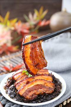 梅菜扣肉