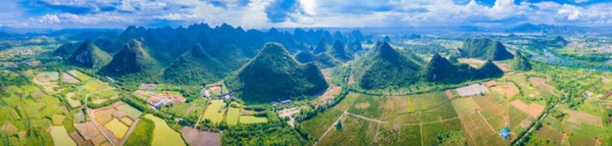 桂林的山峰自然風光