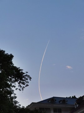 飛機(jī)尾跡