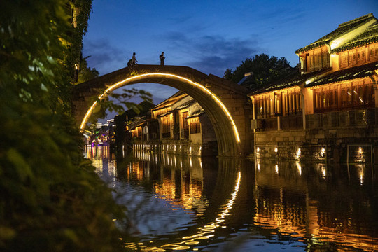 夜色南潯