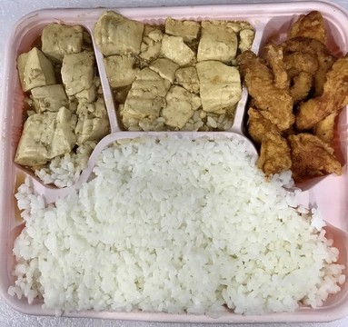 雞柳家常豆腐米飯