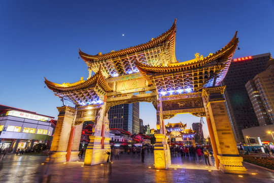 昆明金馬碧雞坊歷史古跡夜景