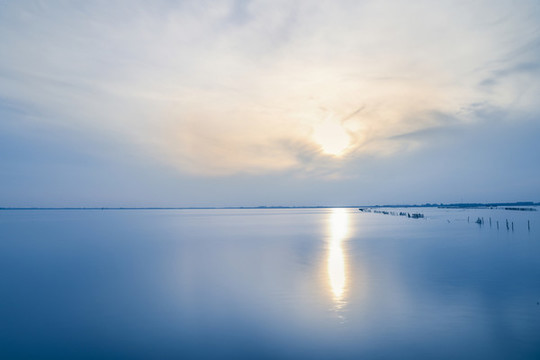 上海淀山湖黃昏日落風(fēng)光