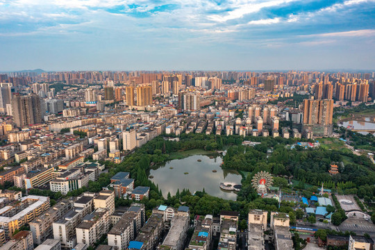 航拍湖南衡陽城市風光