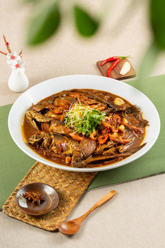 燉雜魚