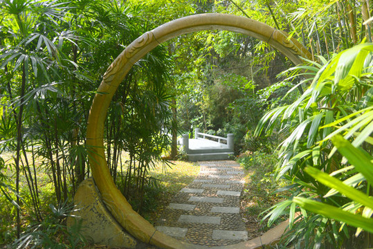 深圳園博園茂名南玉玉石景門