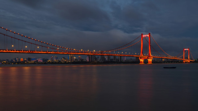 武漢楊泗港長江大橋夜景