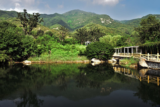 河北石家莊平山縣藤龍山風(fēng)景區(qū)