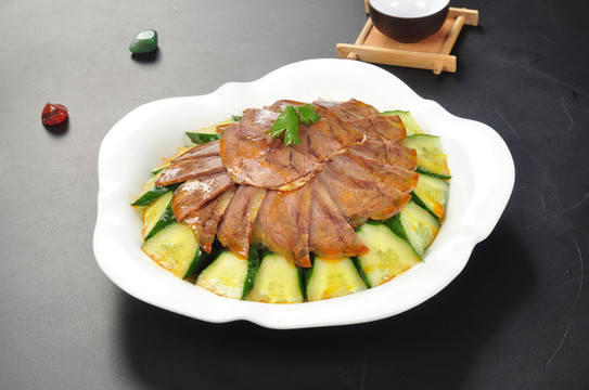 黃瓜拌腱子