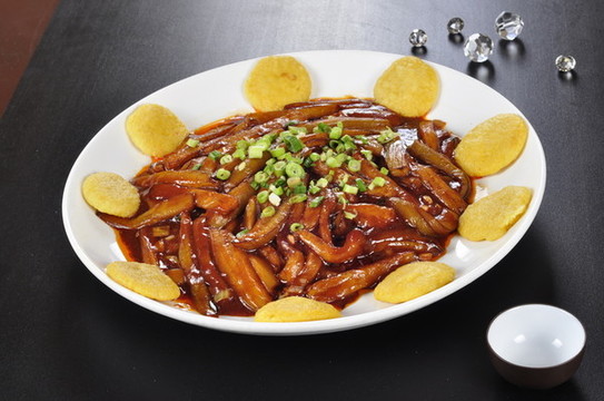 老媽扒茄子