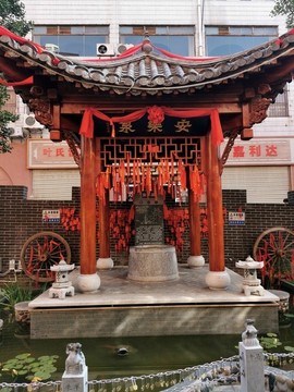 中式四角亭安樂泉古井
