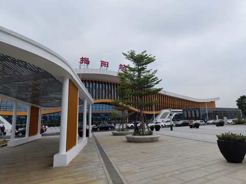 揭陽火車站廣場