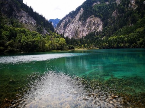 高山湖泊