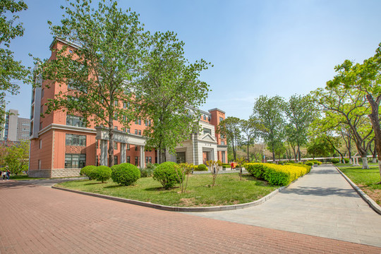 南開大學(xué)學(xué)校辦公樓