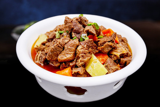 燉牛肉