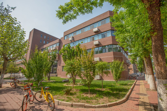 天津大學