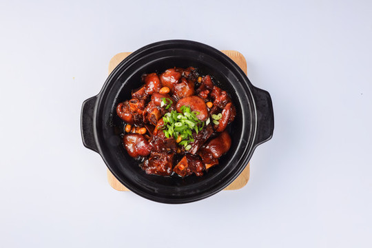 黃豆煨豬手
