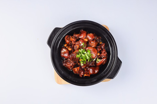 黃豆煨豬手