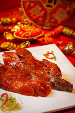 廣式傳統(tǒng)片皮鴨
