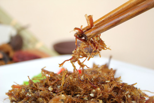 五香燈影牛肉絲