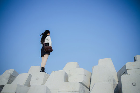 漂亮女子