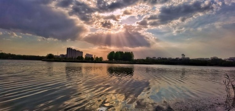 海濱城市黃昏