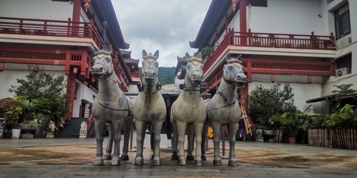 四駕馬車