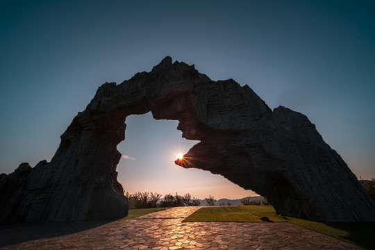 重慶天池情緣景區(qū)日出日落