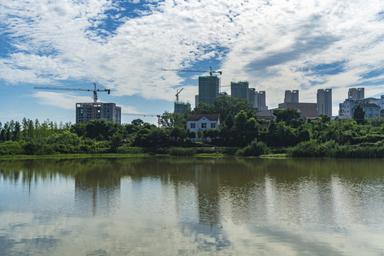 高樓建筑工地