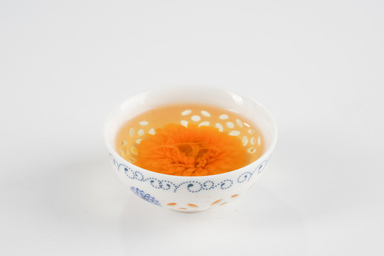 清涼解暑菊花茶