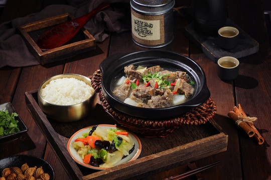 牛肉蘿卜煲