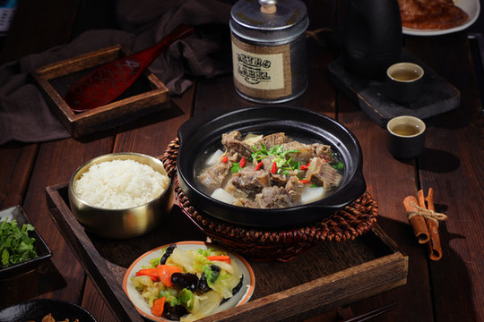 牛肉蘿卜煲